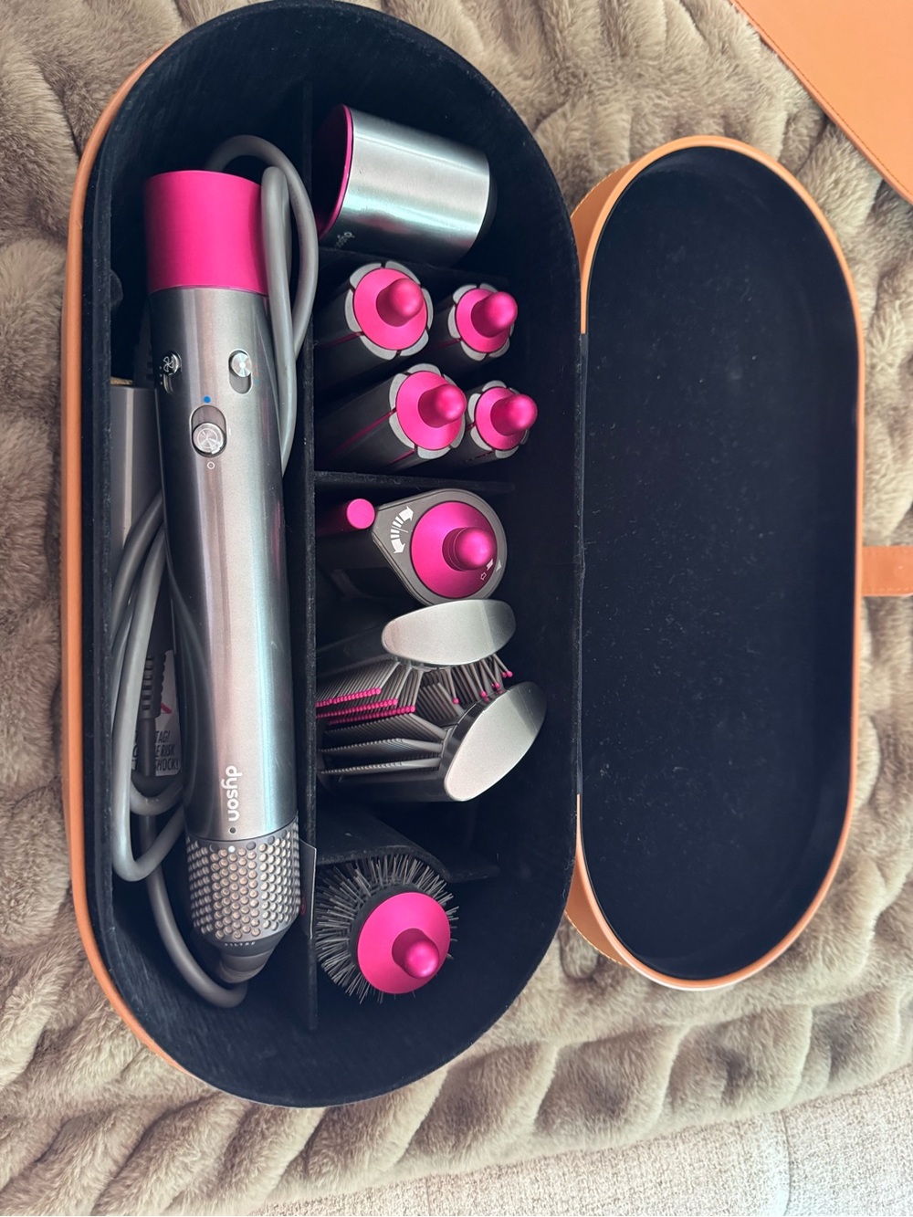 Dyson gray/pink Hair Dryer/Styling Wand, Accessories & Case - Picture 4 of 6